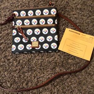 Dooney & Bourke Steelers Triple ZIP Crossbody